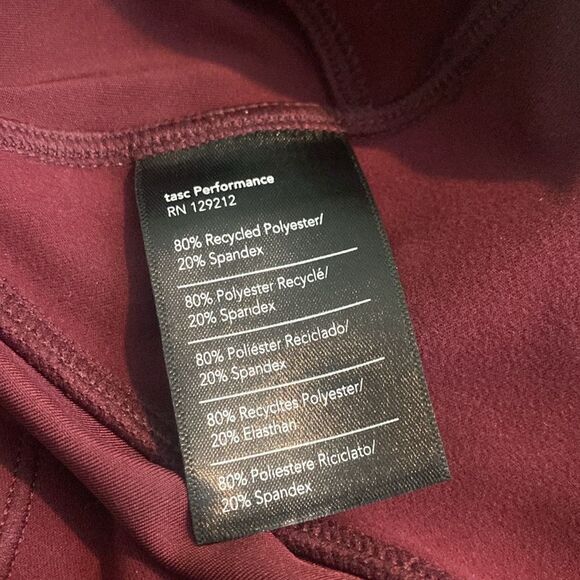 NWT Women’s Tasc Sculptive Crop Tank in Wineberry Sz. XL - Picture 9 of 9